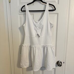 Ali & Jay White Textured Cutout Tennis Dress | Size Medium